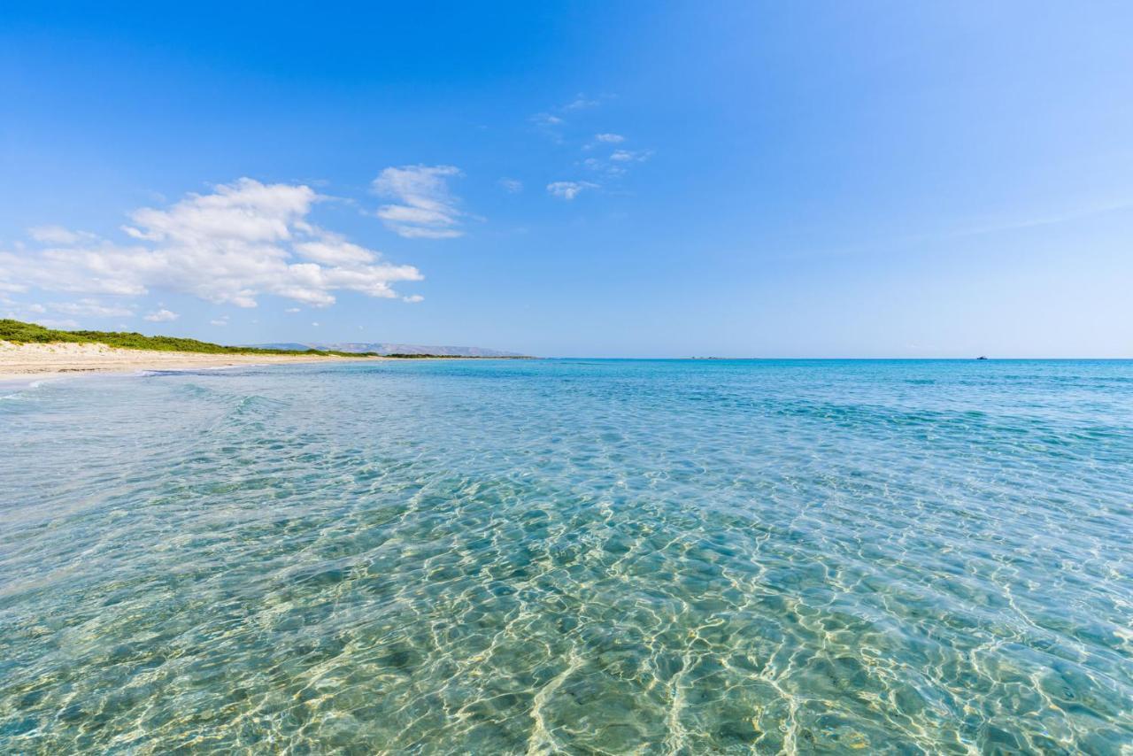 Tra Cielo E Mare - Spiaggia San Lorenzo Reitani Exteriör bild